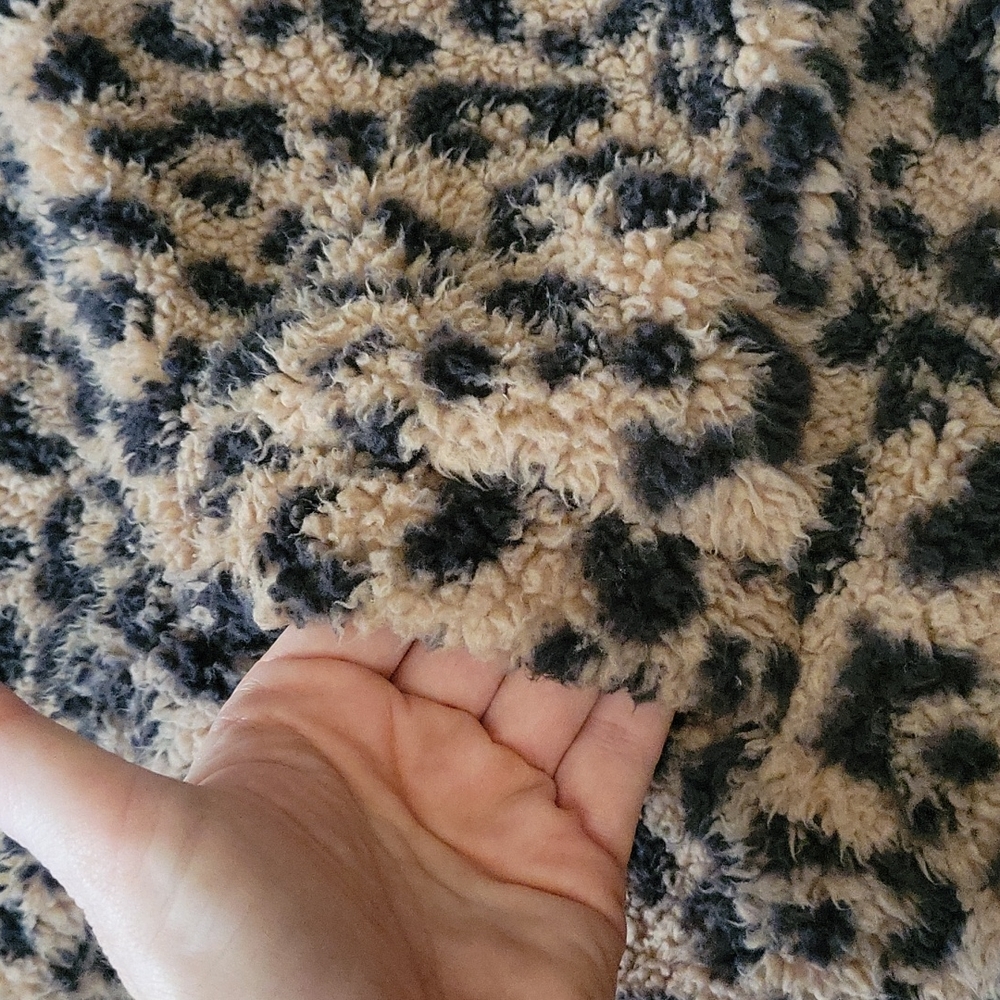 Leopard pullover - Picture 6 of 7